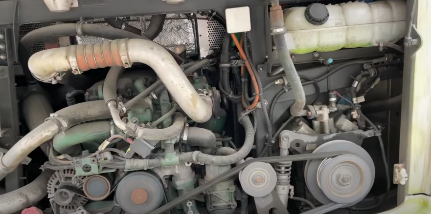 автобус Вольво 8900
